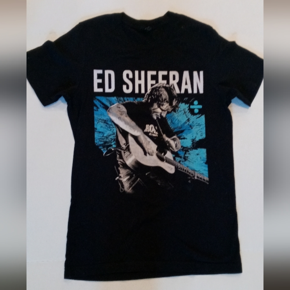 Ed Sheeran 2017-2019 Divide World Tour Concert Shirt
